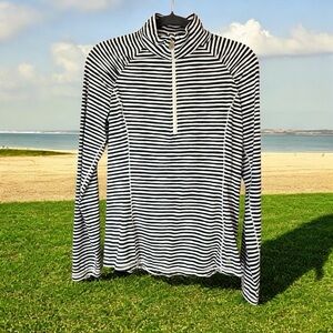LILLY PULITZER Luxletic Justine Half Zip Pullover True Navy White Stripe Size M